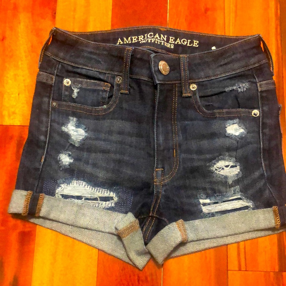 American Eagle woman’s shorts
